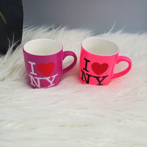 Torkia Authentic "I Love NY" Bone China Mini Mug Set - Picture 2 of 12